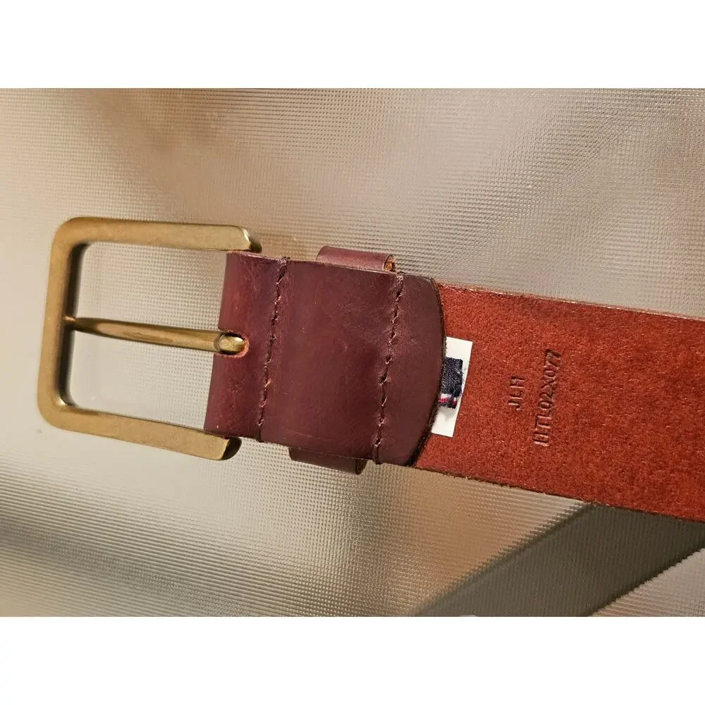 Tommy Hilfiger Size 34 90s Era Leather Belt